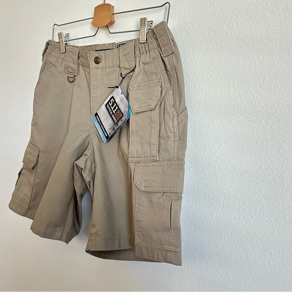 5.11 Tactical Tan / Khaki  Cotton Cargo Shorts Size 8 - Picture 3 of 10